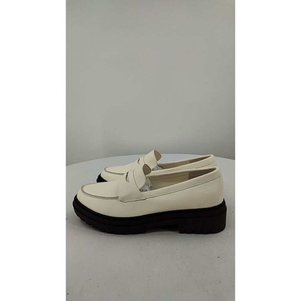 Quince Cream and Black Loafers - Picture 3 of 3